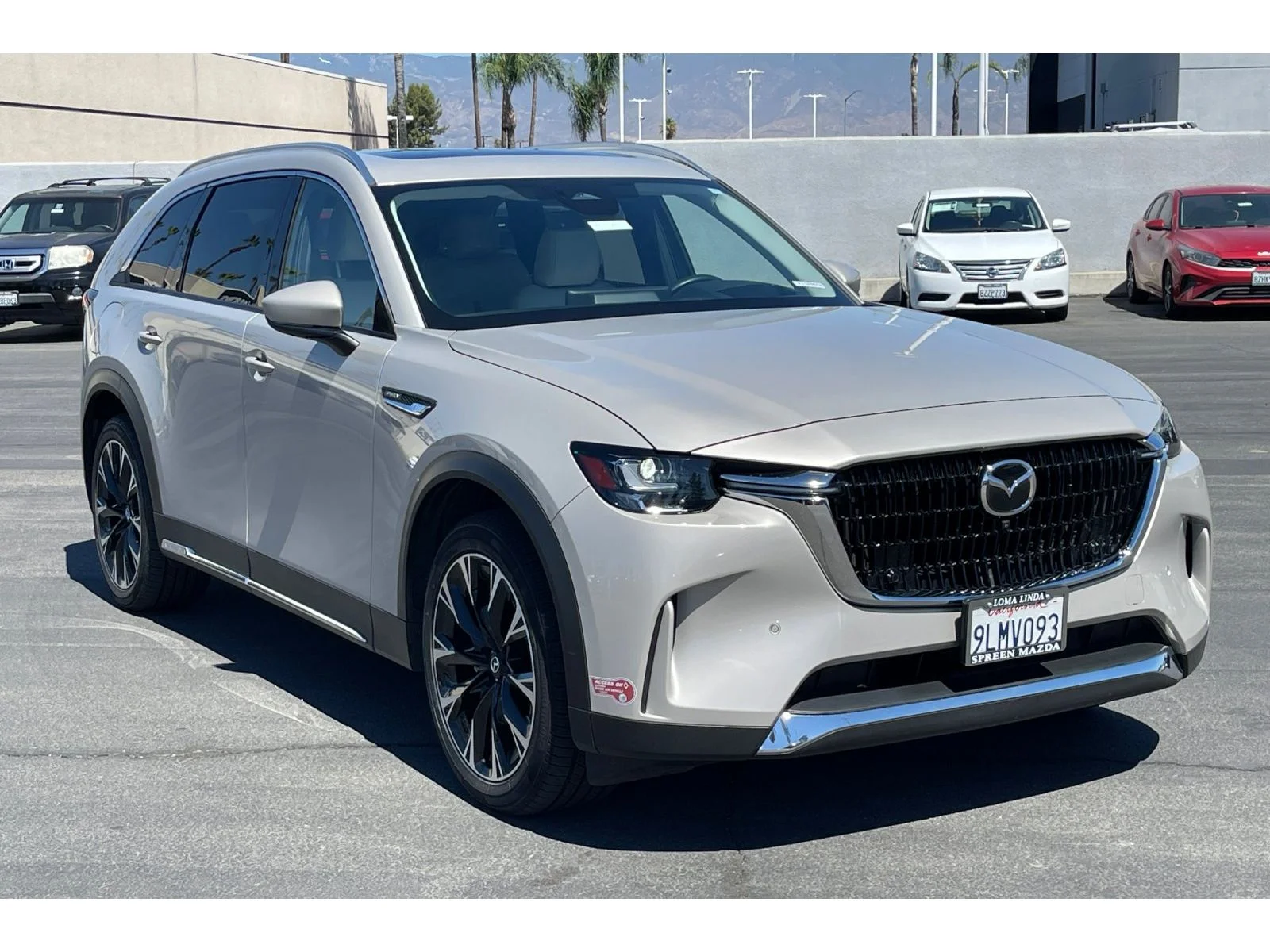 Used 2024 PLATINUM QUARTZ Mazda Premium Plus image 9