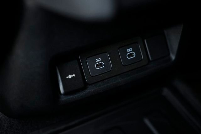 2026 Land Rover Discovery Gemini Edition - Photo 35