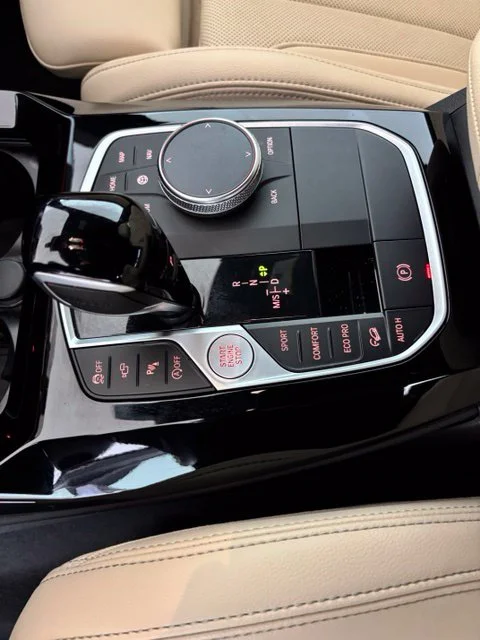 Used 2023 Alpine White BMW xDrive30i image 18