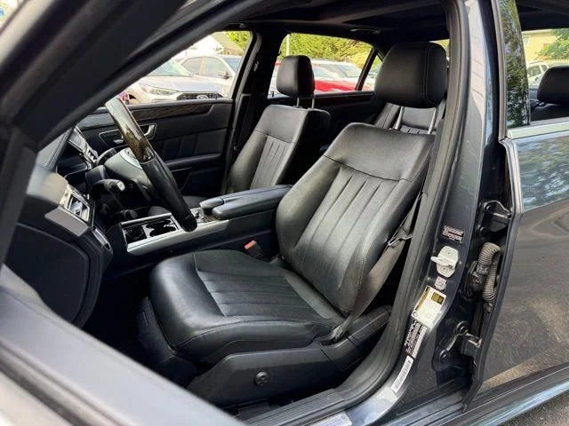 Used 2016 Black Mercedes-Benz E 400 image 18