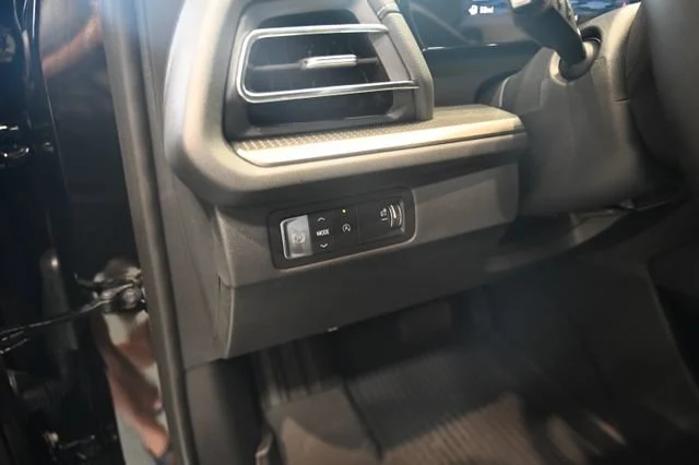 New 2026 Mosaic Black Metallic Chevrolet LT image 24