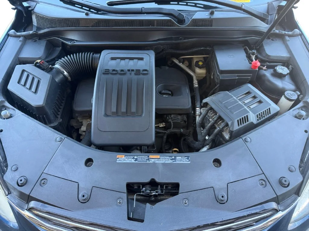 Used 2016 PATRIOT BLUE METALLIC Chevrolet LT image 15