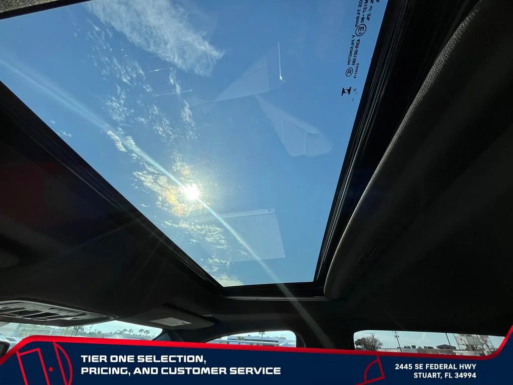 New 2026 Summit White GMC SLT image 33