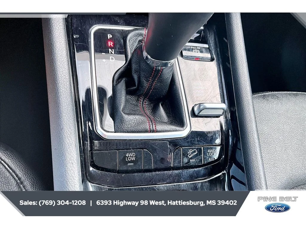Used 2024 BLUE Jeep Trailhawk image 23