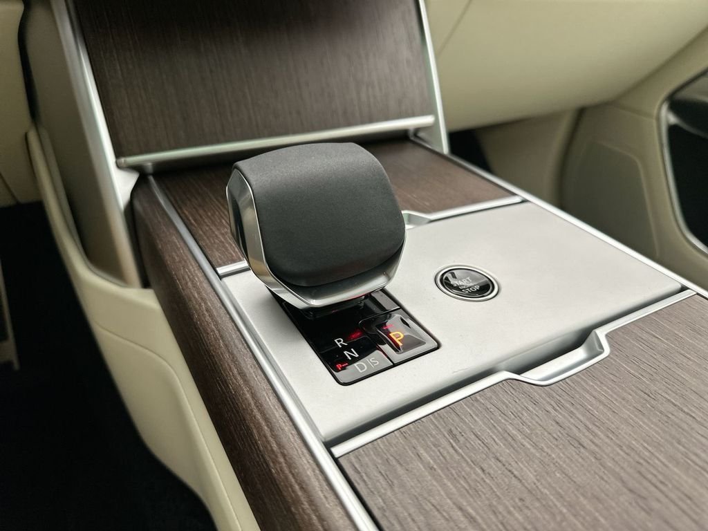New 2026 Fuji White Land Rover SE image 12