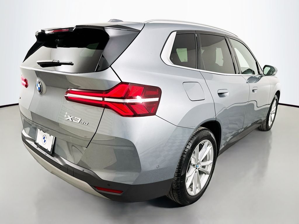 Used 2025 Skyscraper Grey Metallic BMW 30 xDrive image 5