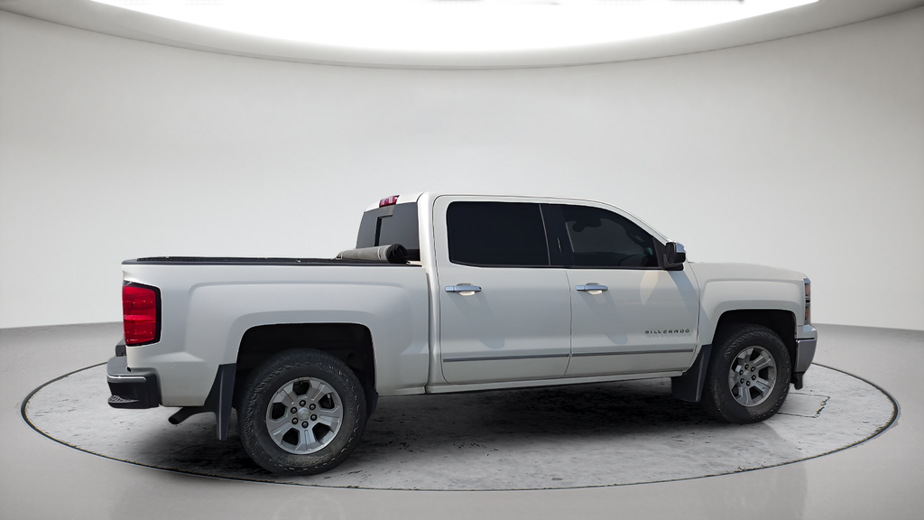 Used 2014 White Chevrolet LTZ image 6