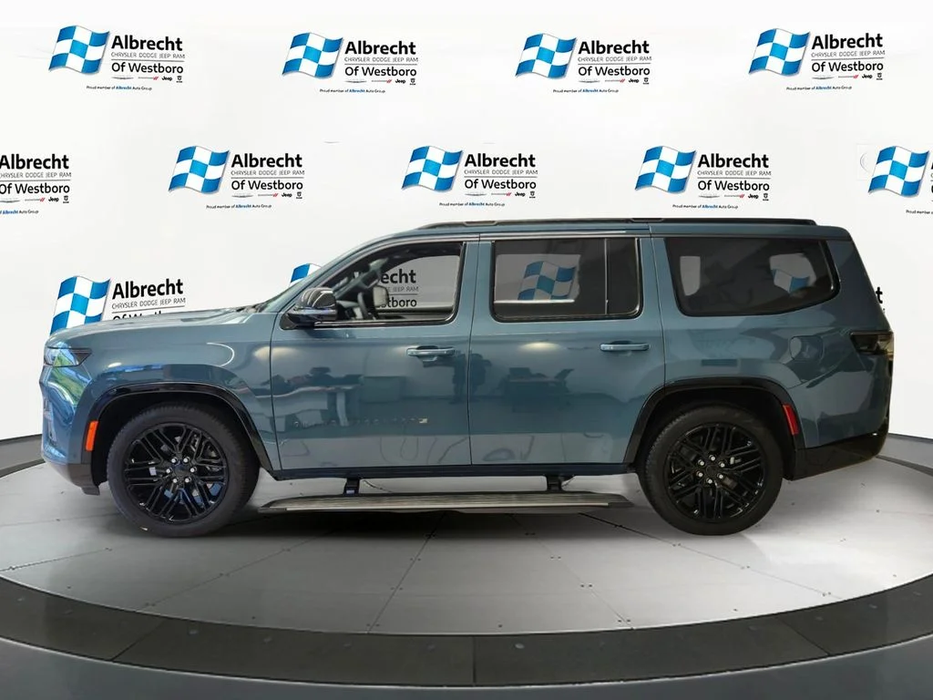 New 2026 Steel Blue Jeep Limited Reserve image 2