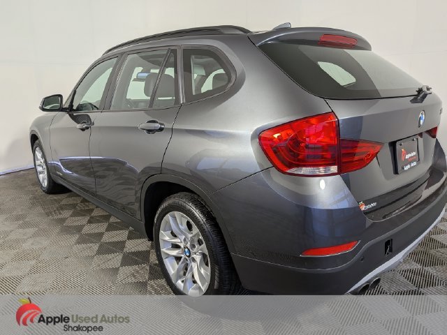 Used 2015 Gray BMW xDrive28i image 4