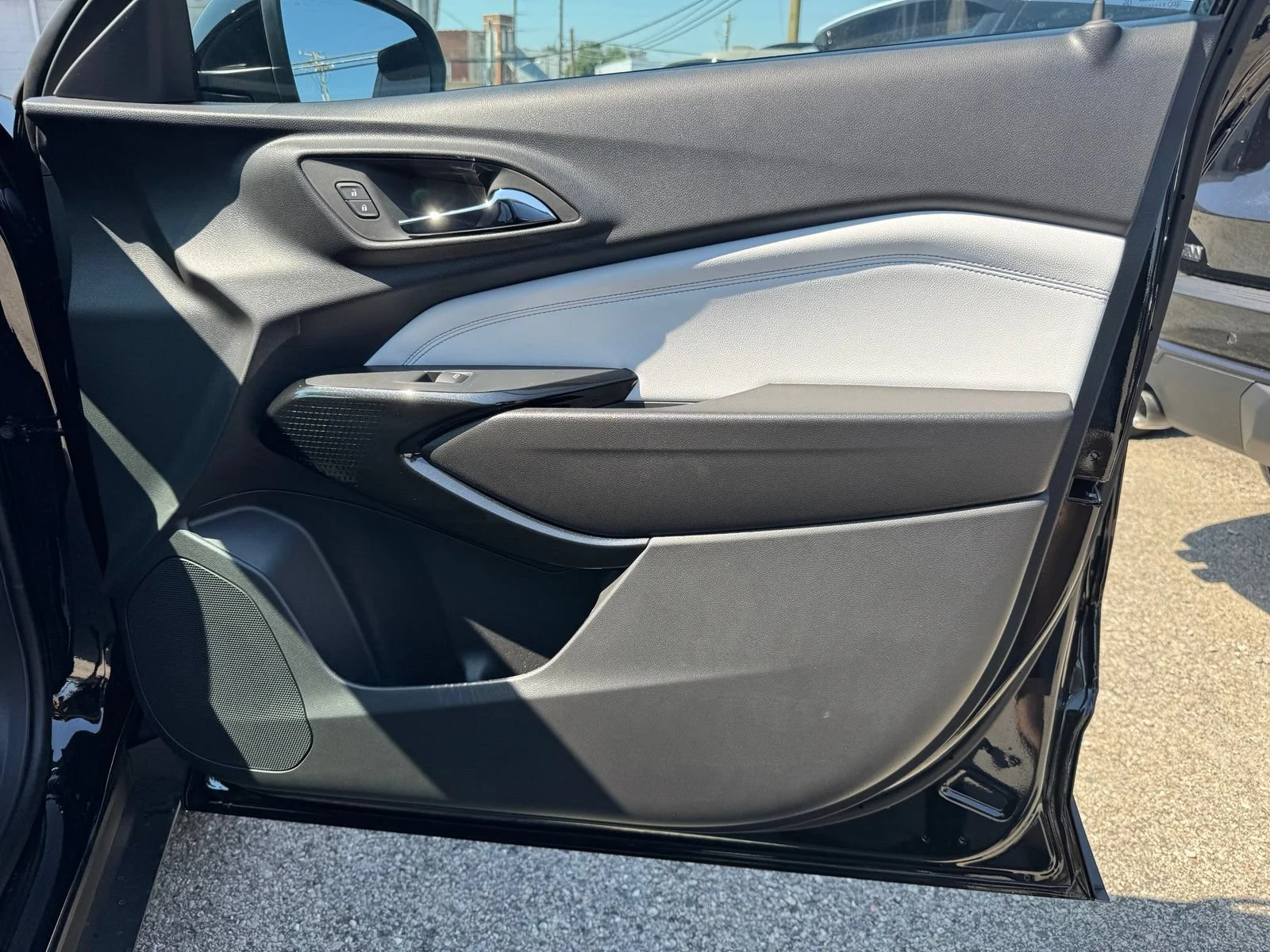 2026 Chevrolet Trax LT - Photo 30