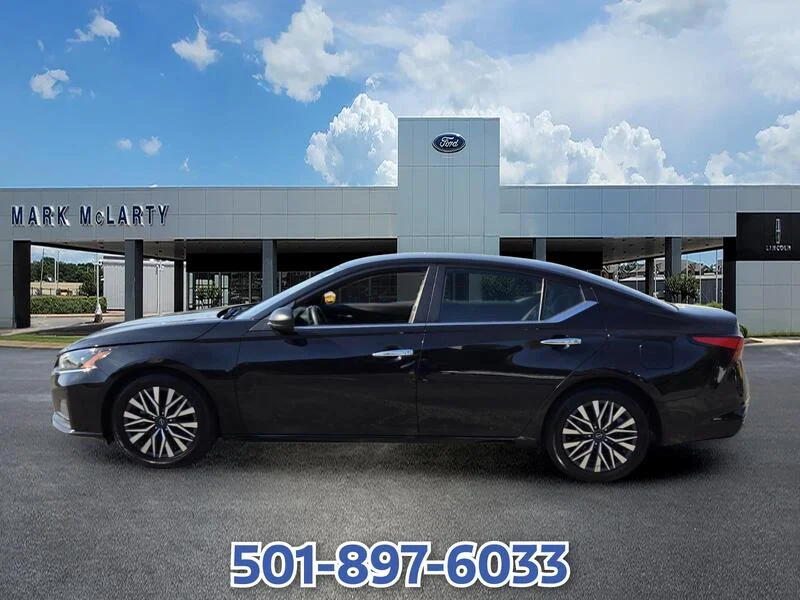 Used 2024 Super Black NISSAN 2.5 SV SEDAN image 2