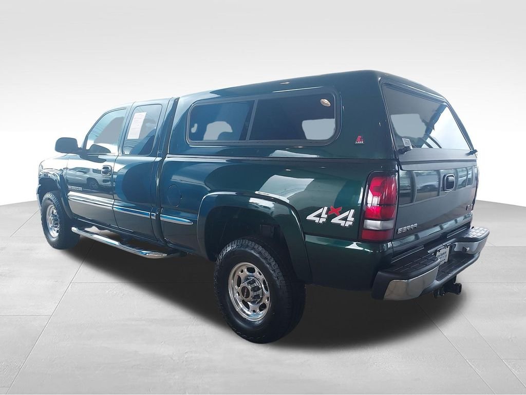 Used 2001 Green GMC SLE image 3