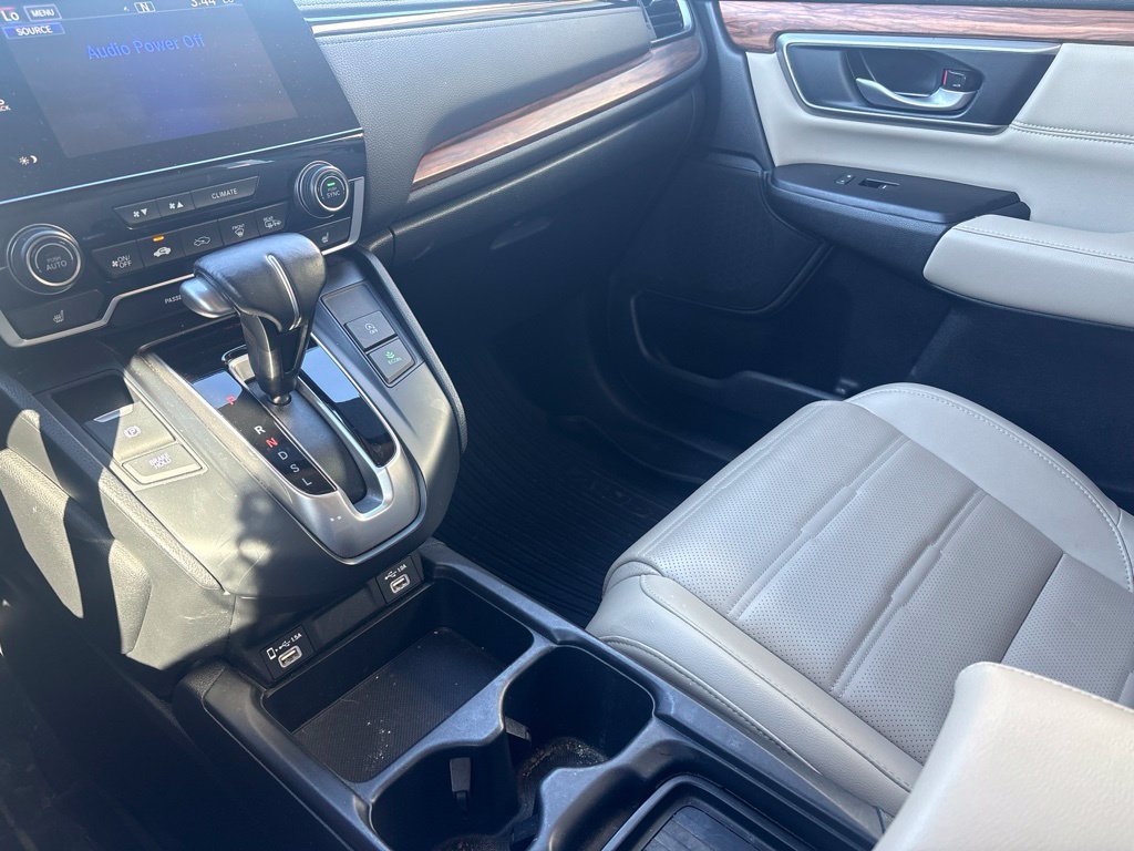 Certified Used 2022 White Honda EX-L FWD image 24