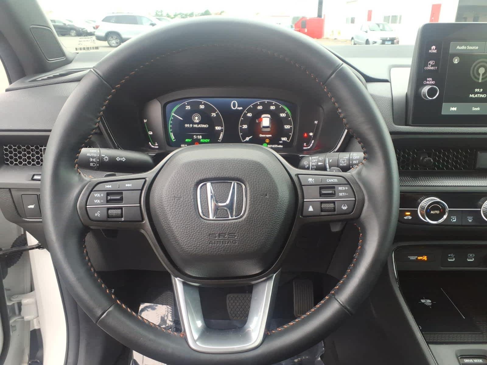 Certified Used 2026 Platinum White Pearl Honda Sport-L image 24