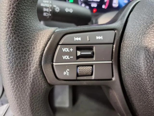 2025 Honda Accord LX - Photo 11
