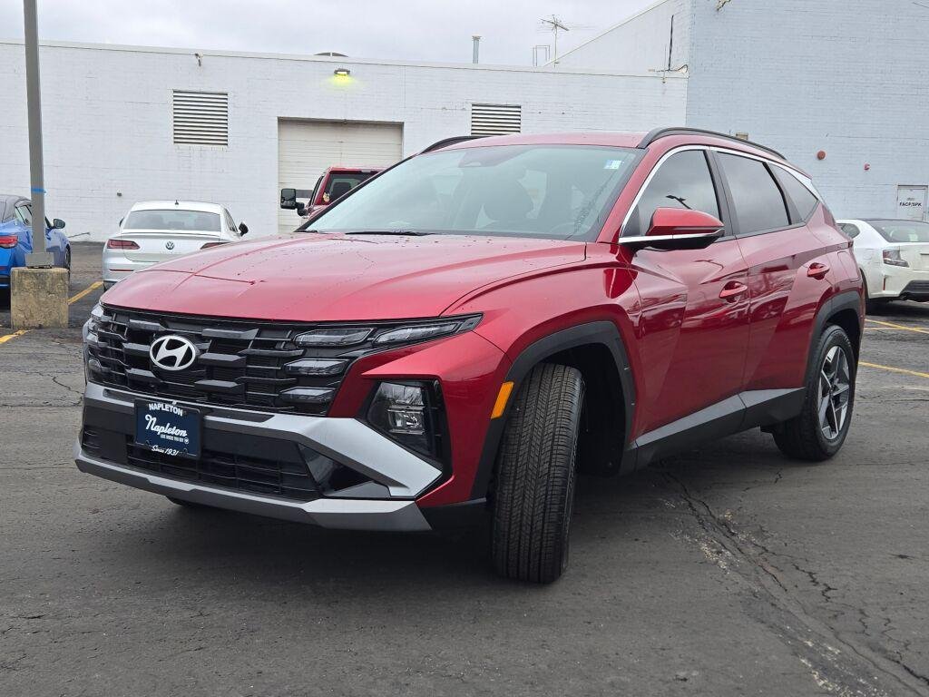 New 2025 Red Hyundai SEL Convenience FWD image 6