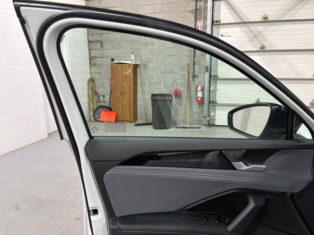New 2026 White/off-white Volkswagen 2.0T SE R-Line Black image 9