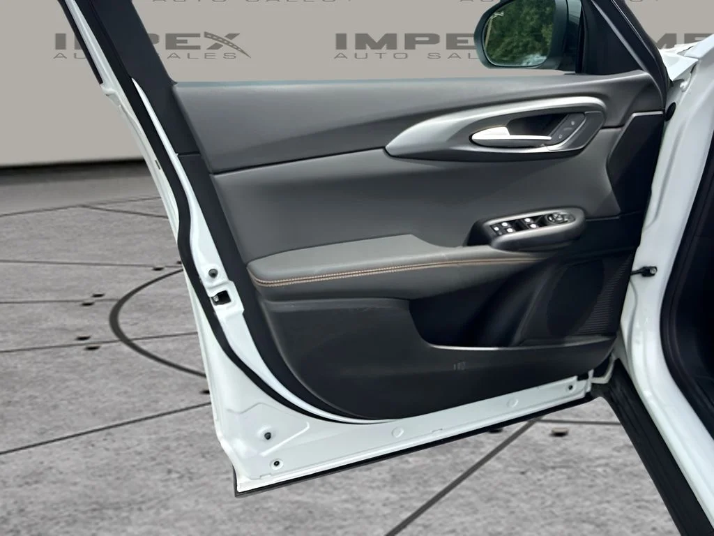 Used 2025 White Alfa Romeo Base image 16