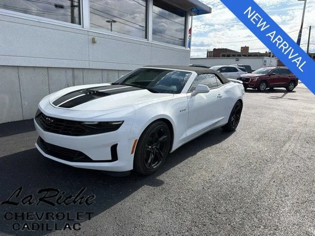 2022 Chevrolet Camaro LT1 RWD photo