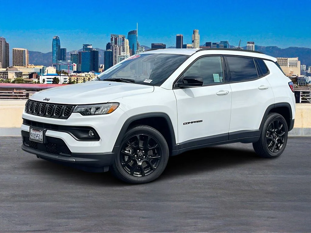 Used 2026 White Jeep Latitude image 2