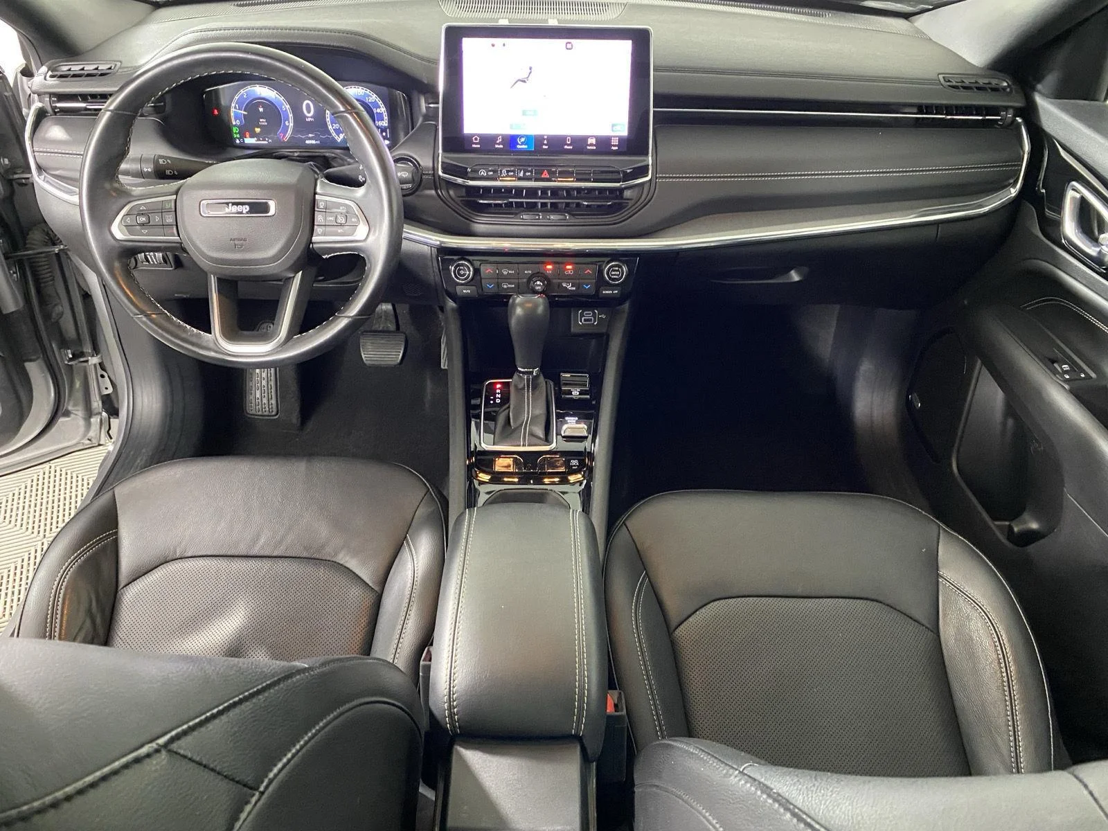 Used 2022 Billet Silver Metallic Clearcoat Jeep High Altitude image 26
