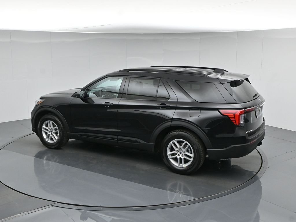 New 2026 Agate Black Metallic Ford Active image 42