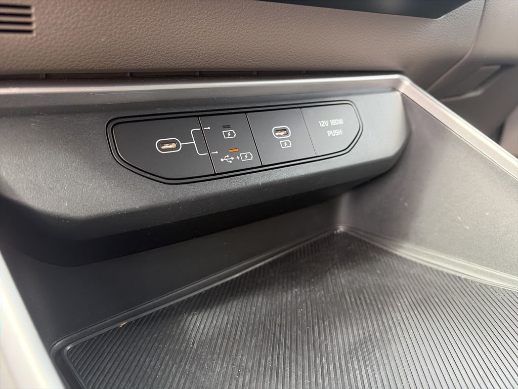 Used 2025 Aurora Black Pearl Kia LXS image 25