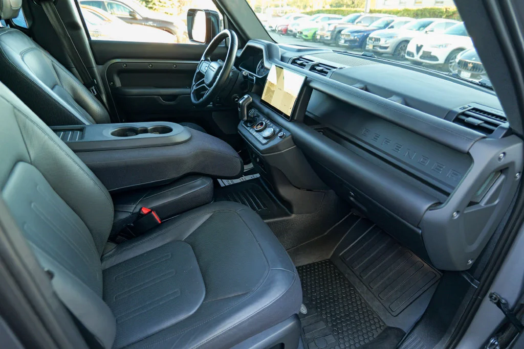 Used 2023 Gray Land Rover X image 30