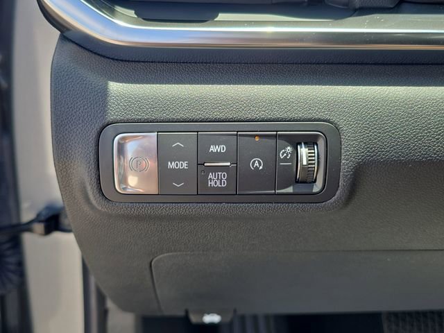 New 2026 Sterling Metallic GMC Denali image 23