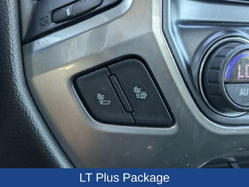 Used 2018 Silver Chevrolet LT image 21