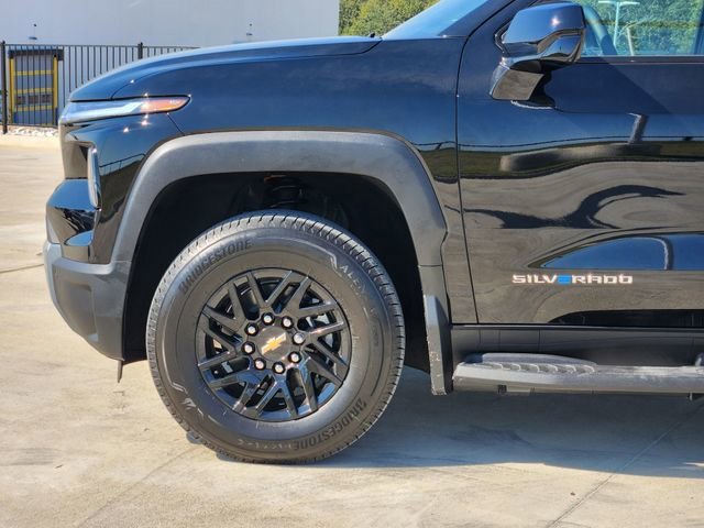 2026 Chevrolet Silverado EV LT - Photo 8
