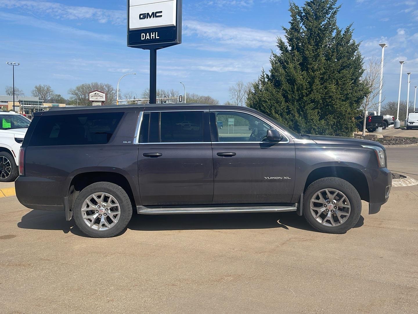 Used 2015 GMC Yukon XL SLE with VIN 1GKS2GKC1FR154390 for sale in Winona, Minnesota