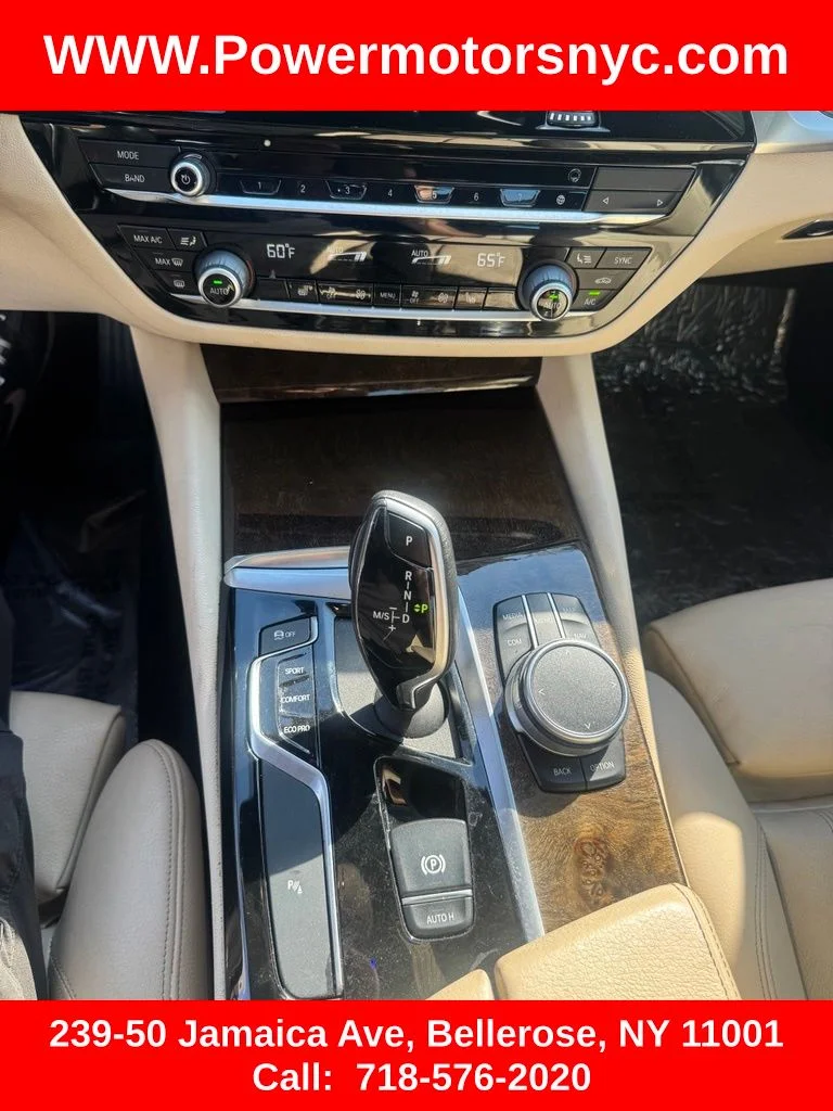 Used 2020 White BMW 530i xDrive image 33