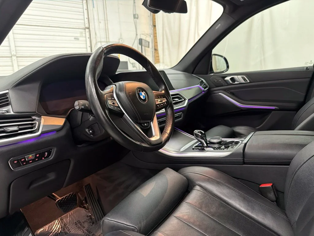 Used 2021 Black BMW sDrive40i image 13