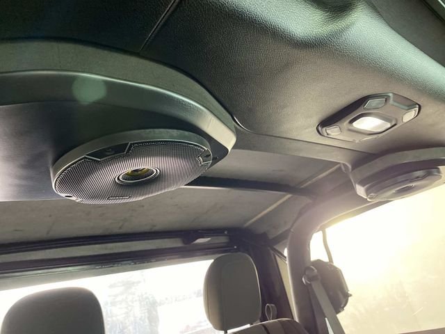 Used 2018 Gray Jeep Sport S image 13