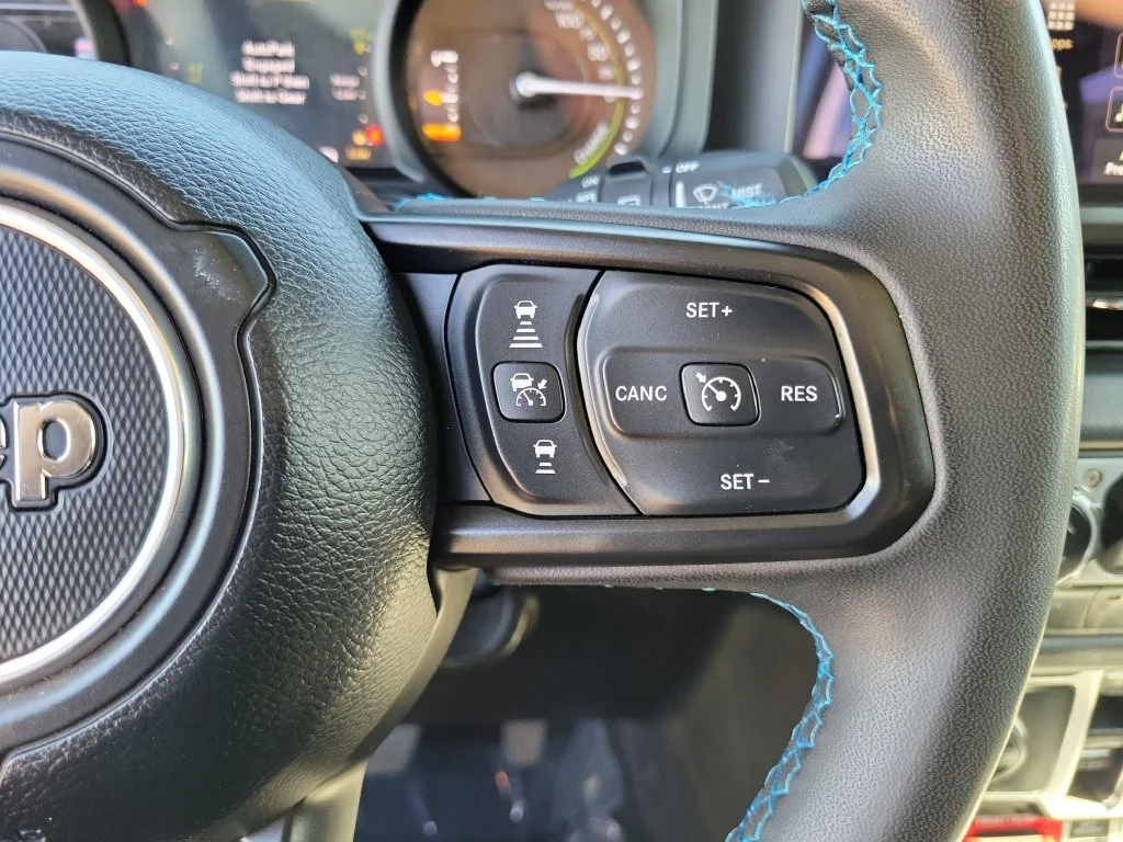 Used 2024 White Jeep Rubicon 4xe image 25