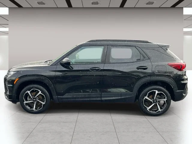 Used 2022 Black Chevrolet RS image 7