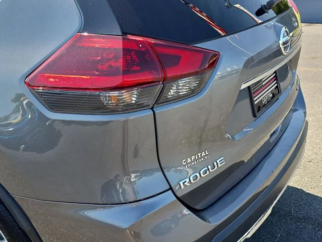 Used 2019 Gray Nissan S image 34