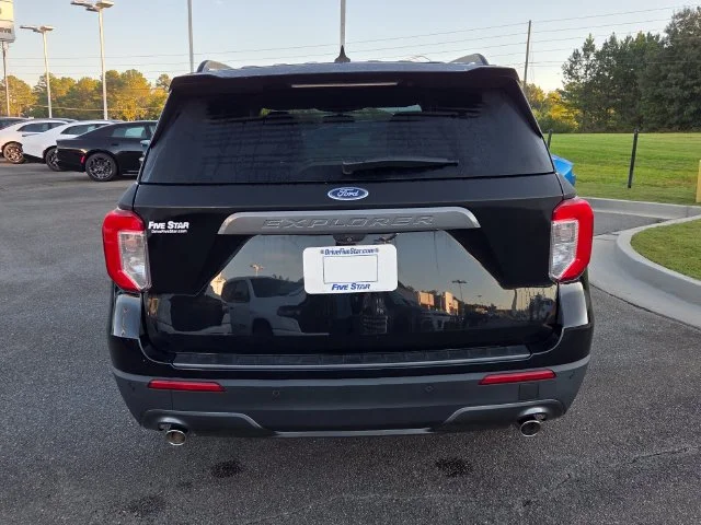 Used 2023 Black Ford XLT image 13