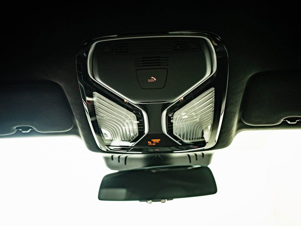 Used 2023 Chalk BMW Competition image 40