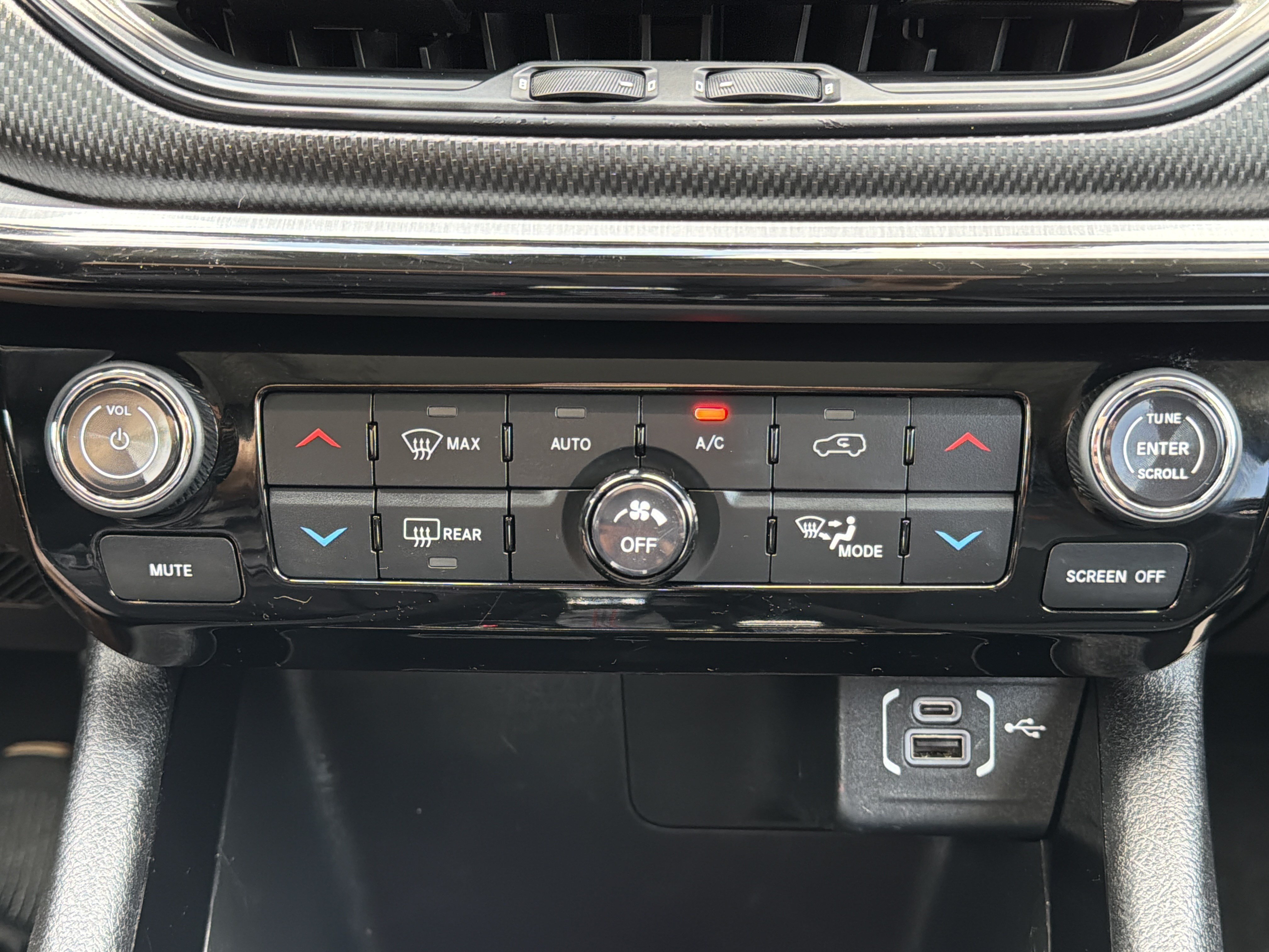 Used 2022 Billet Silver Metallic Clearcoat Jeep Trailhawk image 7