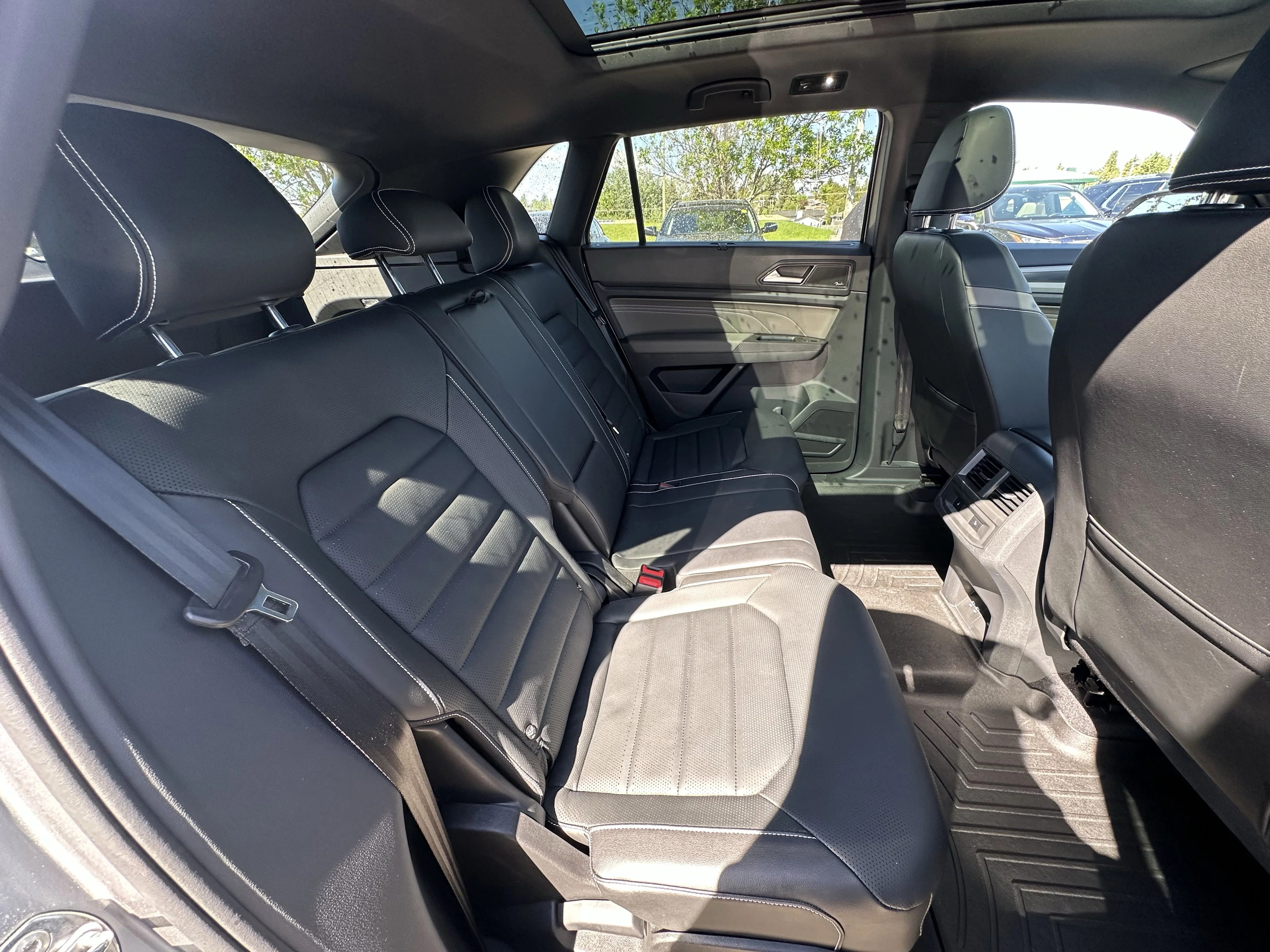 Certified Used 2023 Black Volkswagen Execline image 22
