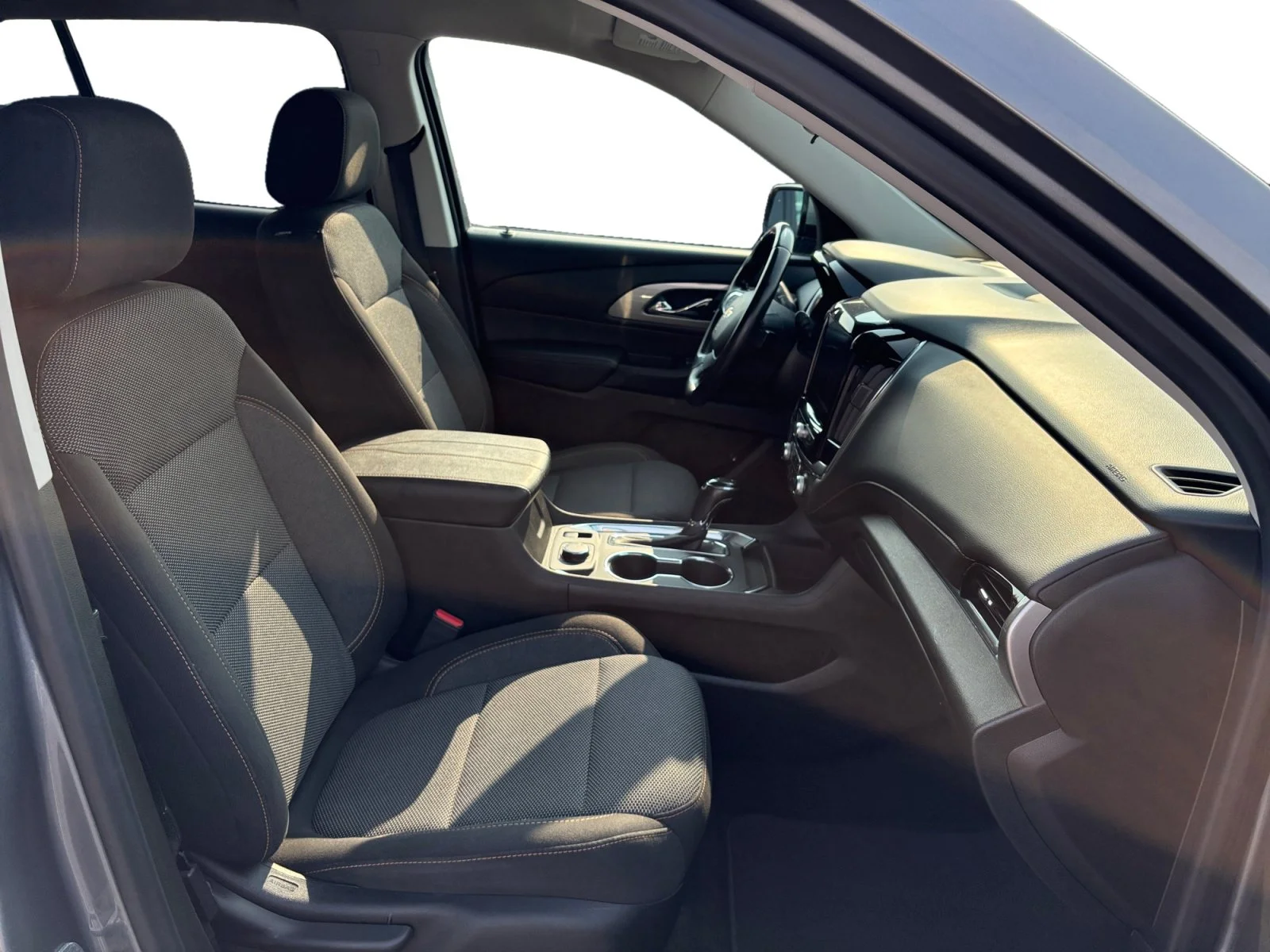 Used 2018 Gray Chevrolet LT Cloth image 17
