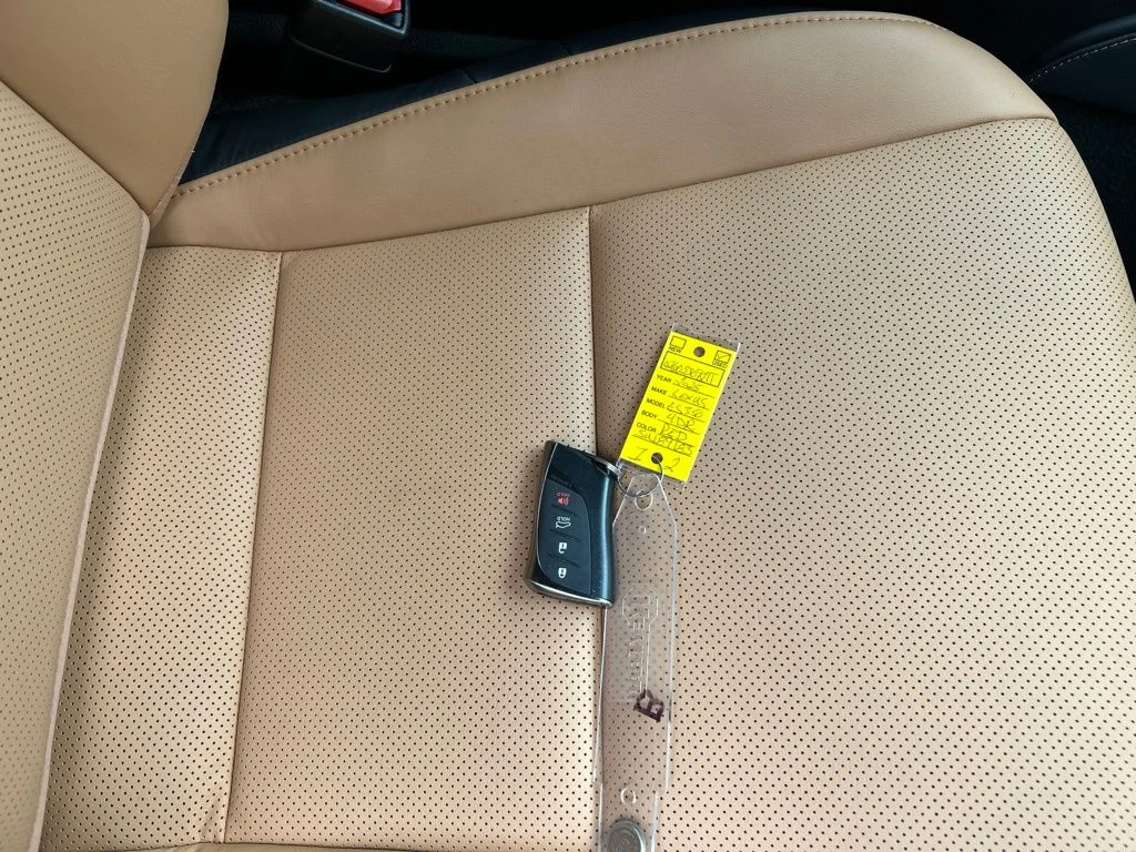 Used 2025 Red Lexus 350 image 28
