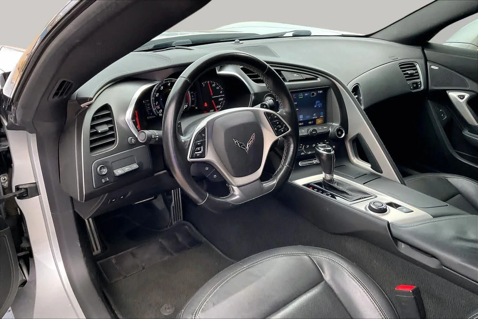 Used 2019 Blade Silver Metallic Chevrolet Grand Sport 2LT image 15