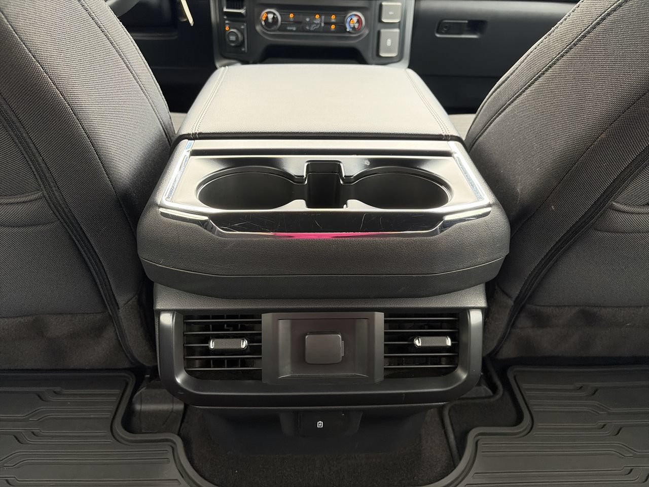 Used 2022 Agate Black Metallic Ford LARIAT image 28