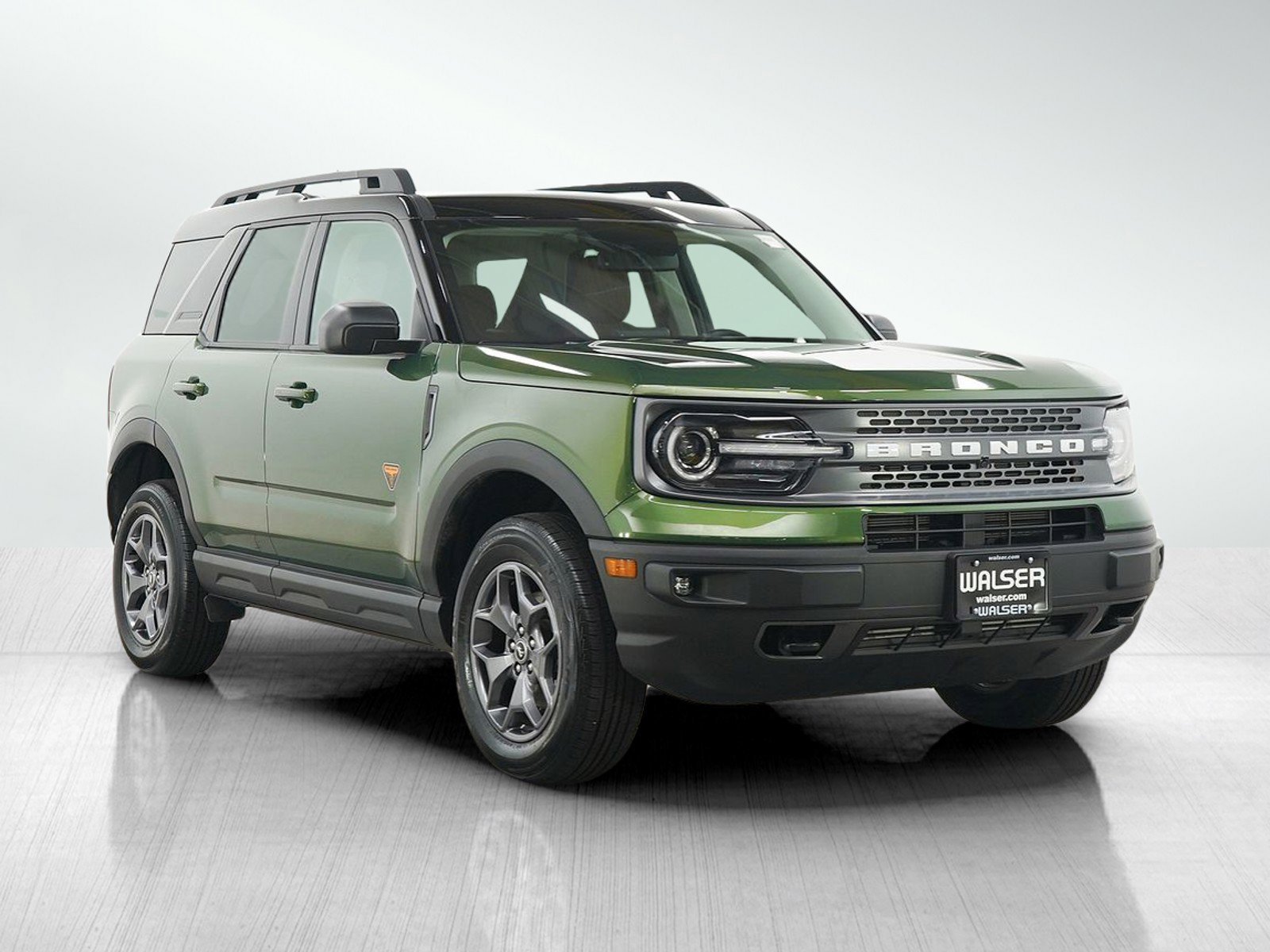 Used 2023 Green Metallic Ford Badlands image 7