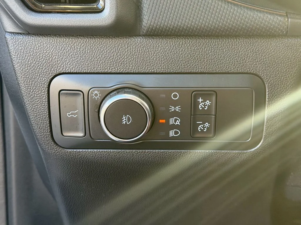 Used 2021 White Ford Outer Banks image 25