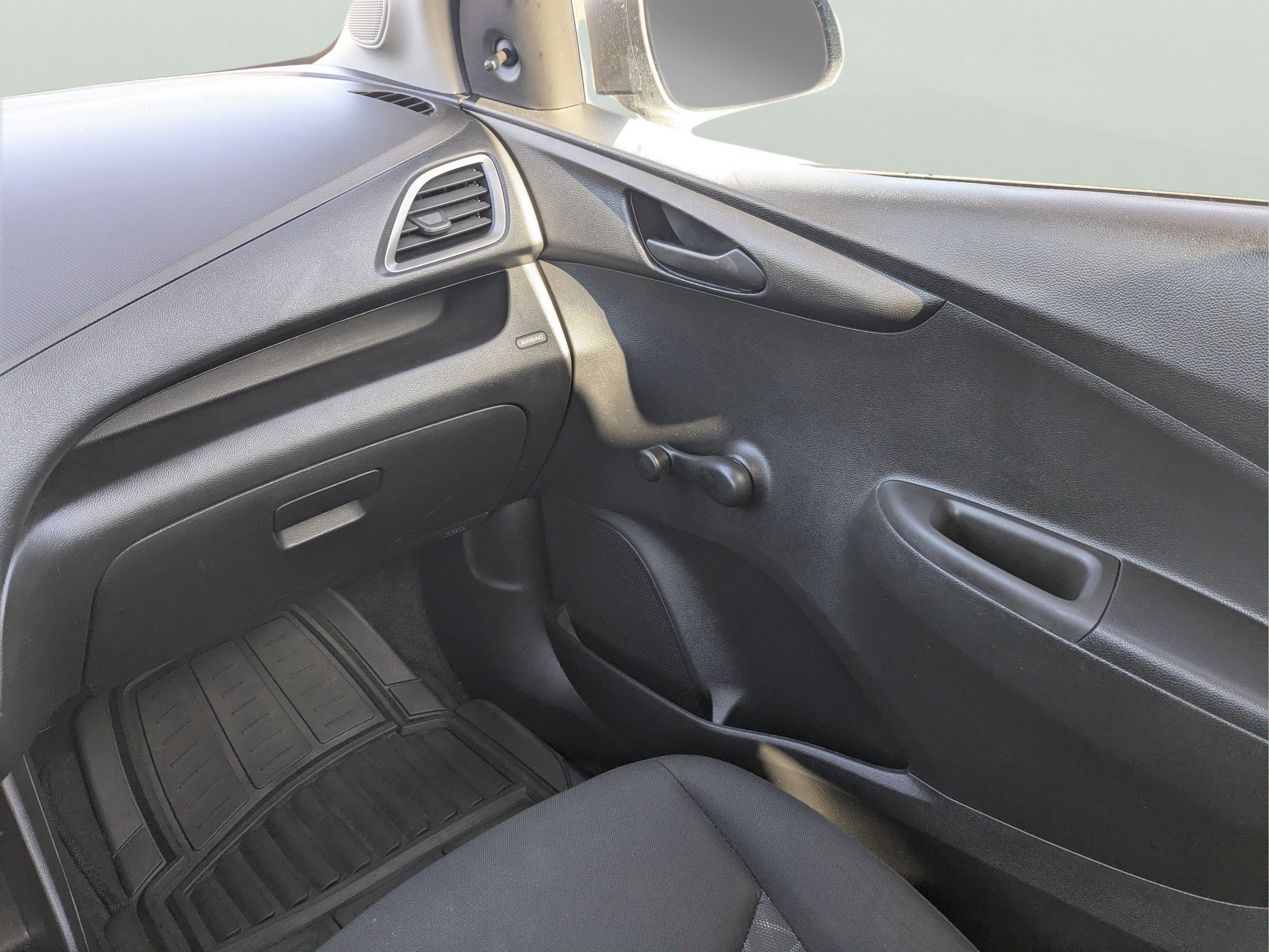 2020 Chevrolet Spark LS - Photo 12