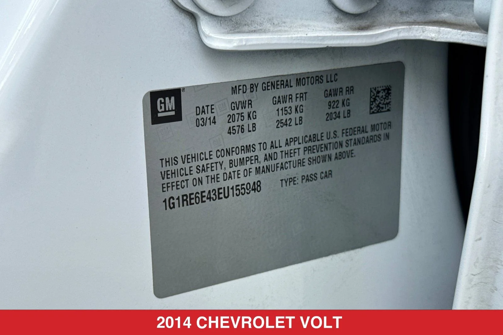 Used 2014 White Chevrolet Base image 30